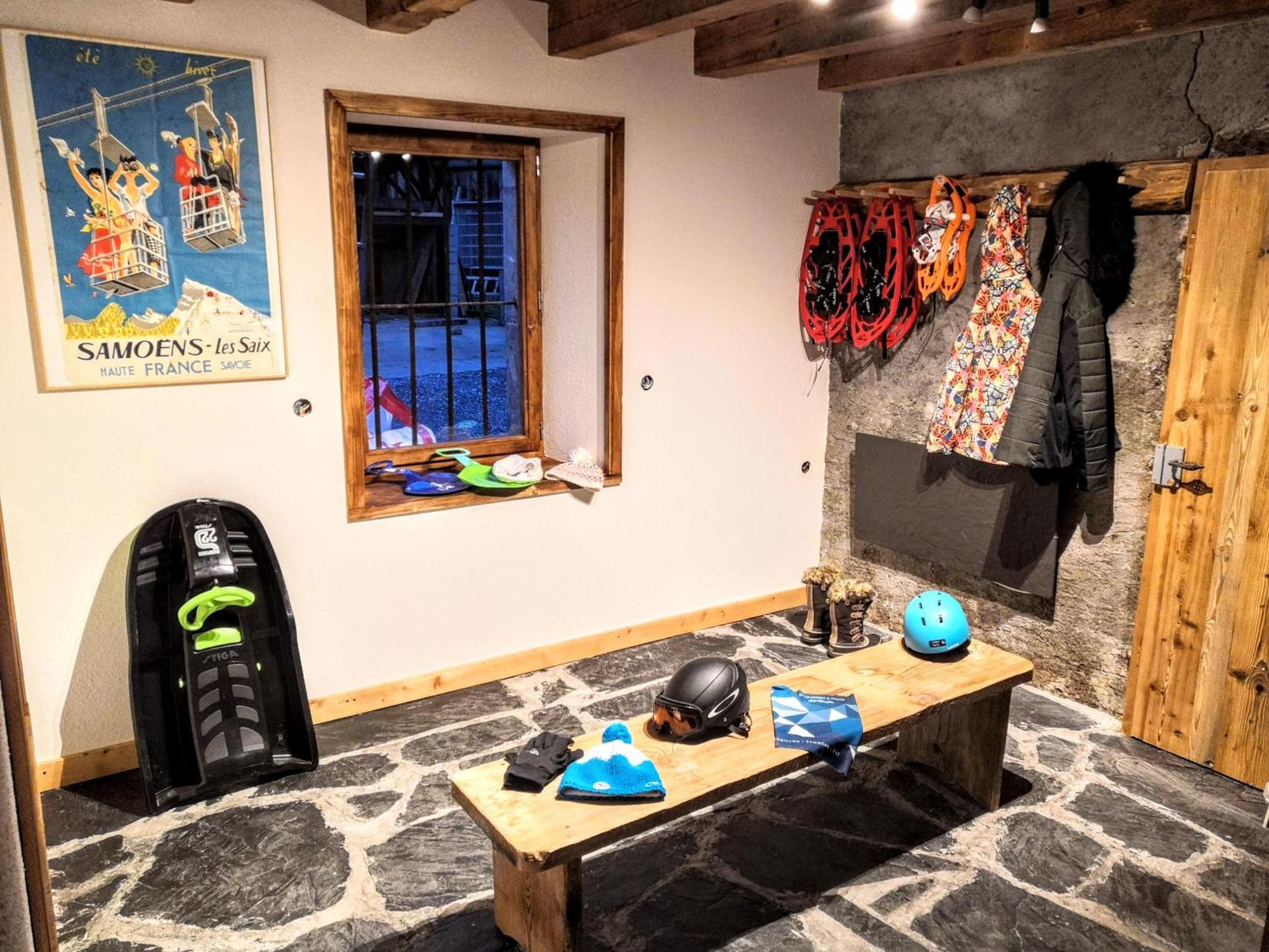 Chez Leon, Jacuzzi Et Sauna Des Le 1Er Septembre 2025 萨莫安斯 外观 照片